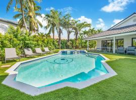 Hotel kuvat: Miami Oasis with Lakefront Beach Jacuzzi and Golf L56