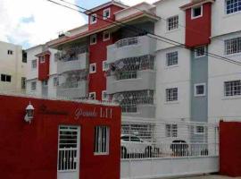 Hotel kuvat: SFM-3 Big bedrooms, Wifi, AC/TV & hot water