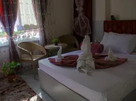 Crown Hotel
