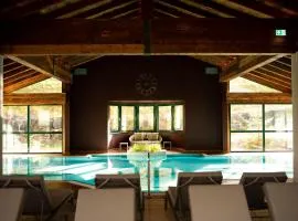 فندق إليزابيث، 4 ستيرن سوبيريور