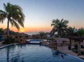 รูปภาพของโรงแรม: Stunning 6BD Pedregal Villa Maria