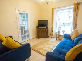 Hotel Photo: Sandgate 2-Bed Apartment in Ayr central location