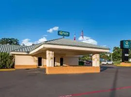 Quality Inn & Suites Lufkin，拉夫金的飯店