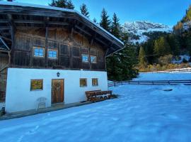 Hotel fotoğraf: Ferienhaus Falbeson