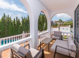 호텔 사진: VILLA ALEGRIA Big terrace, private pool & parking