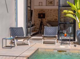 Hotel fotografie: Elegant Town House in Pollensa 2 bedrooms Roser Vell Located in heart of Old Town