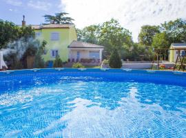 מלון צילום: Holiday house Stara Vrata with a private pool