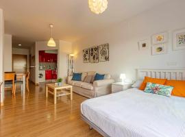 होटल की एक तस्वीर: 797 HOLIDAY RENTALS - Encantador estudio para 2 en el centro de Arroyo