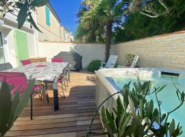 Maison Amande, Hotel in La Flotte