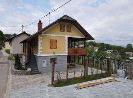 होटल की एक तस्वीर: Holiday home in Crnomelj - Kranjska Krain 35279