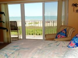 Фотография гостиницы: Boardwalk 201- Direct Oceanfront Condo!