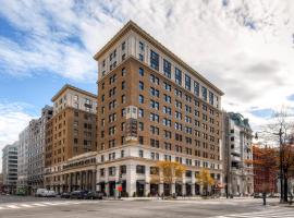 A picture of the hotel: Global Luxury Suites at The White House