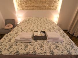 Gambaran Hotel: Cozy Old Town Apartment - Free Minibar