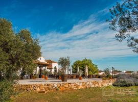 Fotos de Hotel: Stunning detached Villa in El Valle Golf Resort - ZO24EV