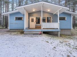 A picture of the hotel: Holiday Home Villa kuukkeli by Interhome