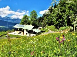 호텔 사진: 5 Bergpanorama und herrliche alpinen Almlandschaft Nichtraucherdomizil