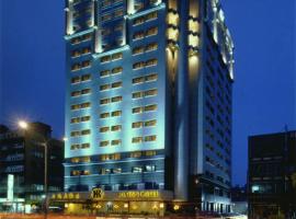 A picture of the hotel: Santos Hotel