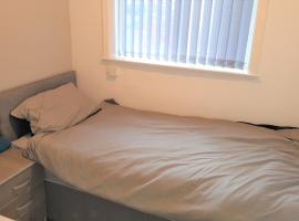 מלון צילום: Single Bedroom In Withington M20 1 Single Bed, RM4