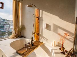 Cherry Suites Dalat, hotel en Dalat