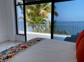 Hotel Photo: Amazing Views Pool & Ocean Access - Del Mar PV #4