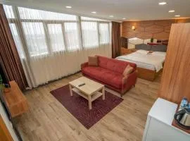 216 Hill Suites