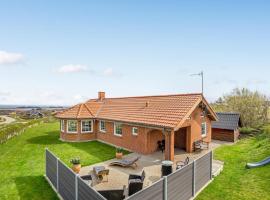 Awesome Home In Lemvig With Kitchen, hotel v destinaci Lemvig