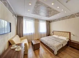 Three Crowns Hotel