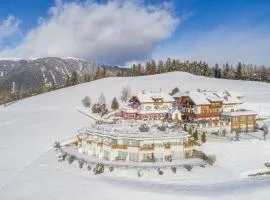 Hotel Amaten, hotel in Brunico