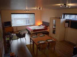 Hotel Photo: B&B Houten Huis