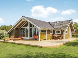 3 Bedroom Lovely Home In Samsø, hotel in Kolby Kås