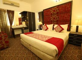 Hotel Capitol Hills - Greater Kailash Delhi, hotel di New Delhi