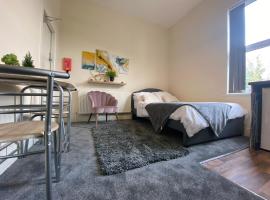 A picture of the hotel: Cosy studio apartment - recently renovated!