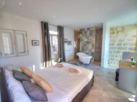 Hotel foto: Casa Bartolo A Hidden Gem - Spacious Village Home EBAR1-1