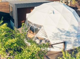 The Village Yufuin Onsen Glamping - Vacation STAY 17989v, hotell sihtkohas Yufu