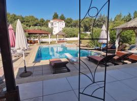 Villa Askamnia and Suites, hotel em Nikiti