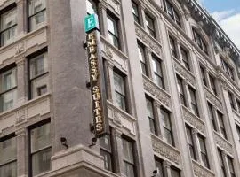 路易维尔市中心希尔顿合博套房酒店