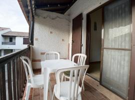 Hotel Photo: Appartement Saintes-Maries-de-la-Mer, 2 pièces, 4 personnes - FR-1-475-79