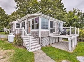 Charming Bristol Cottage w/ Private Beach!