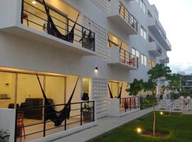 Papaya Condo Acapulco Diamante -Solo Adultos, hotel in Acapulco