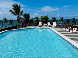 Lovely Beachfront 2 bedrooms condo with 2 pools, hotel in Las Terrenas