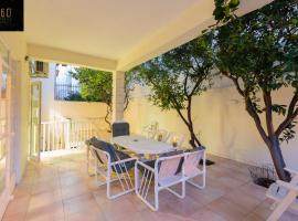 รูปภาพของโรงแรม: Spacious NUM1 house in Swieqi - Sleeps 18 w/WIFI by 360 Estates