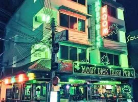 Moby Dick Guesthouse, hotel in Koh Samui 