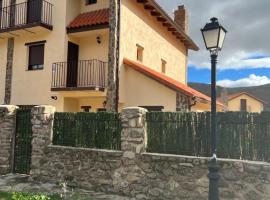 A picture of the hotel: Encanto - Pinilla del Valle