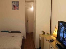 Hotel Foto: Nice studio in the heart of Sceaux