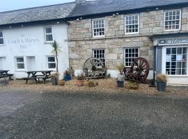 होटल की एक तस्वीर: Coach and Horses INN