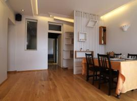 Hotel Foto: 3-room separate unit in Sceaux (80 sq.m/860 sq.ft)