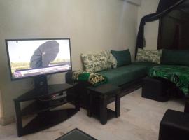 Hotel Photo: Near 72 Rue Er Rif, Marrakesh 40150