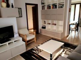 Fotos de Hotel: Appartamento moderno in posizione strategica