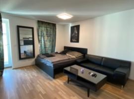 होटल की एक तस्वीर: Nice apartment Siebenbrunnengasse