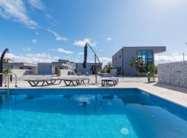 More Exclusive Villas and Spa, hotell i Vir